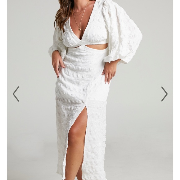 Showpo TABATHA PUFF SLEEVE CUT OUT MIDI DRESS IN WHITE CHECK - Picture 5 of 8